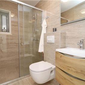 6 Bedroom Beachfront Villa with Heated Pool near Vela Luka on Korcula Island, Sleep 12